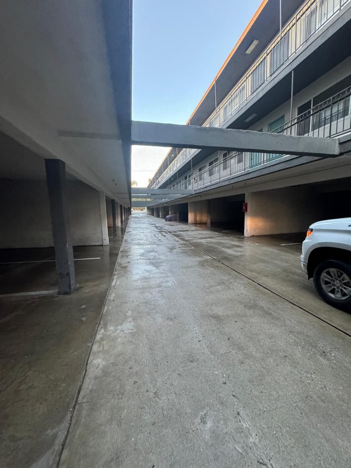 Apartment or HOA common-area pressure washing